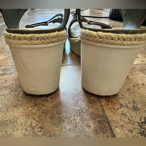 Clarks Wedge Sandals 💚 - Picture 4 of 5